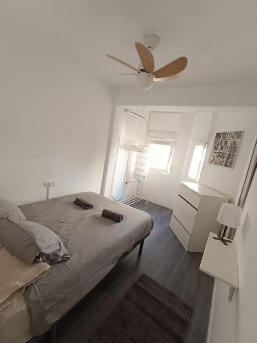 Апартаменти Estupendo Piso Renovado A 30 Metros De La Playa Альмерія Екстер'єр фото