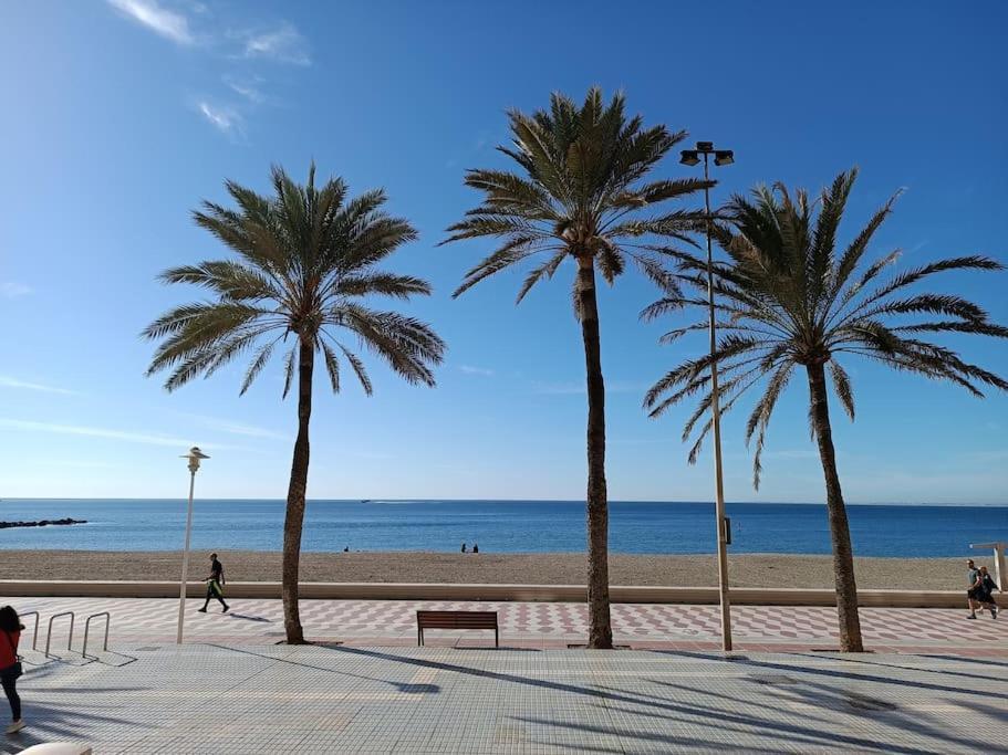 Апартаменти Estupendo Piso Renovado A 30 Metros De La Playa Альмерія Екстер'єр фото